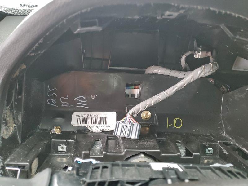 Фото 9 - ACURA TLX