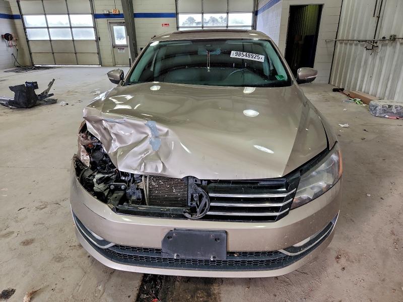 Фото 5 - VOLKSWAGEN PASSAT