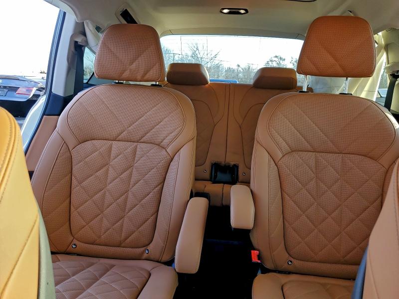 Фото 10 - BMW X7