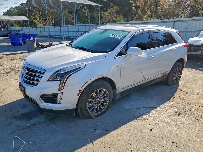 Фото 1 - CADILLAC XT5