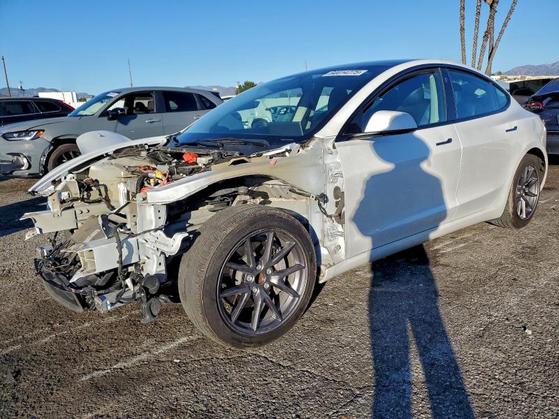 Фото 1 - TESLA MODEL 3