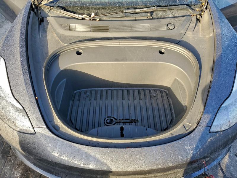 Фото 11 - TESLA MODEL 3