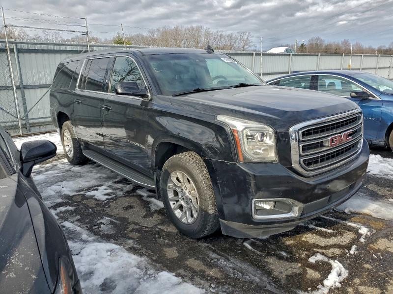 Фото 4 - GMC YUKON