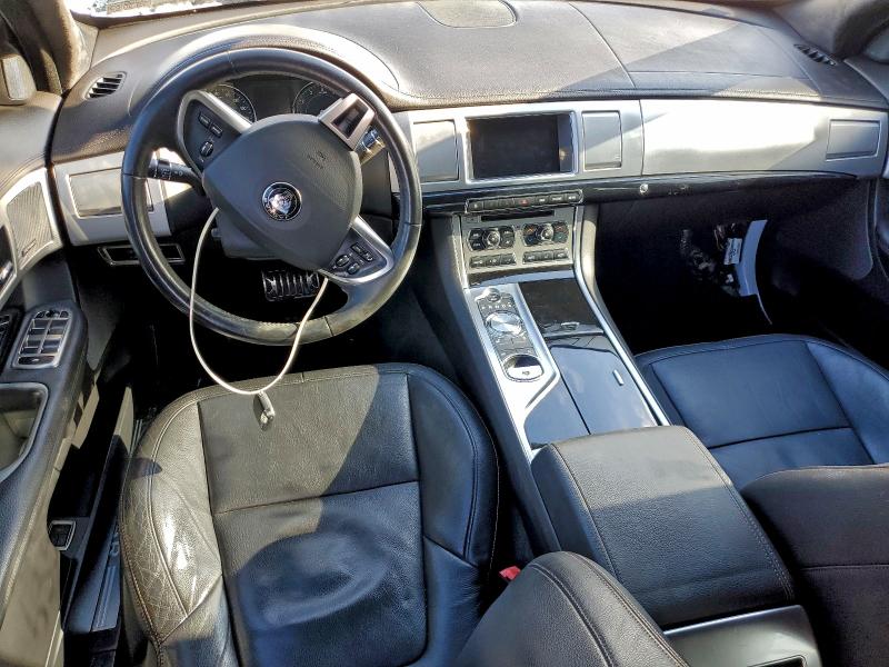 Фото 8 - JAGUAR XF