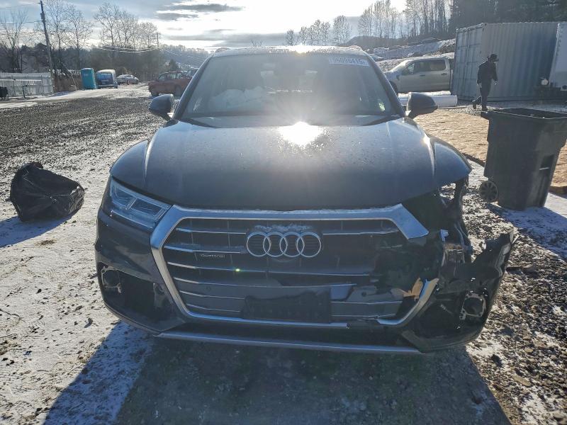 Фото 5 - AUDI Q5