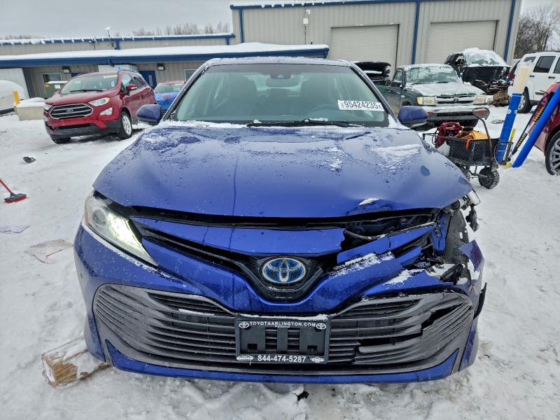 Фото 5 - TOYOTA CAMRY