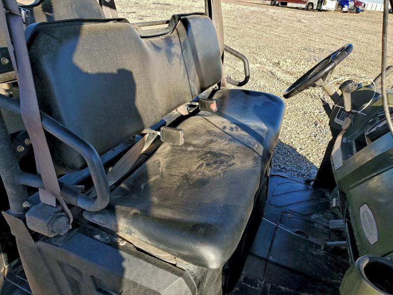 POLARIS SIDEBYSIDE 2011