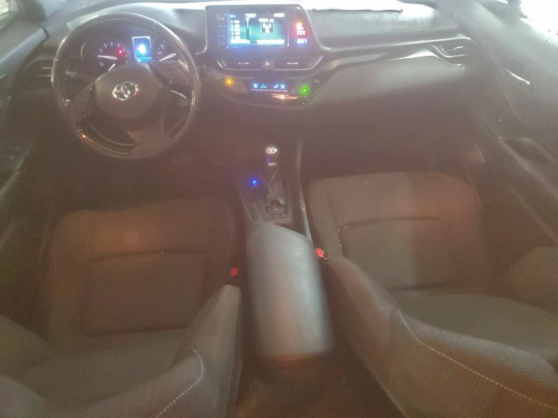 Фото 8 - TOYOTA C-HR