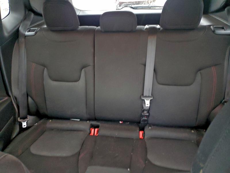 Фото 10 - JEEP RENEGADE