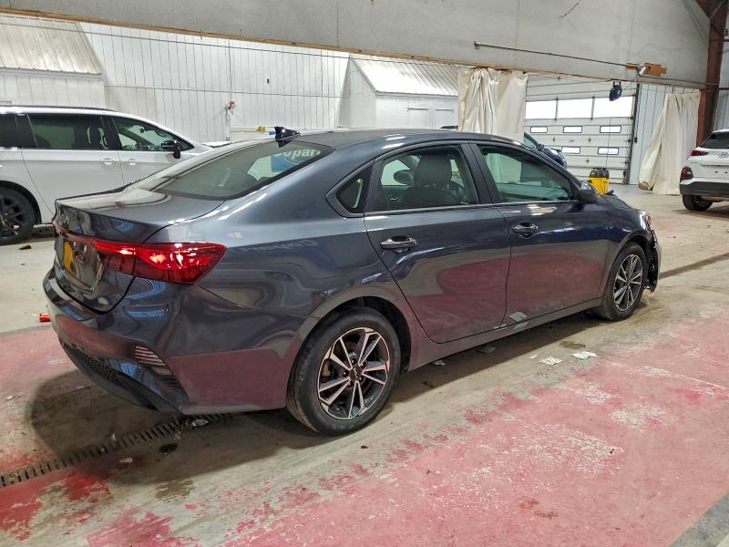 Фото 3 - KIA FORTE