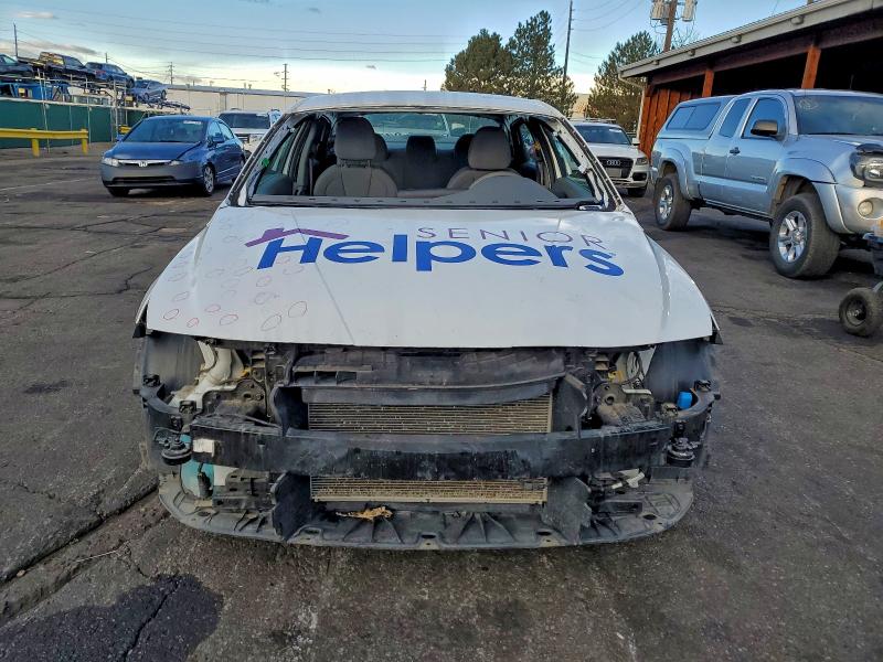 Фото 5 - HYUNDAI ELANTRA