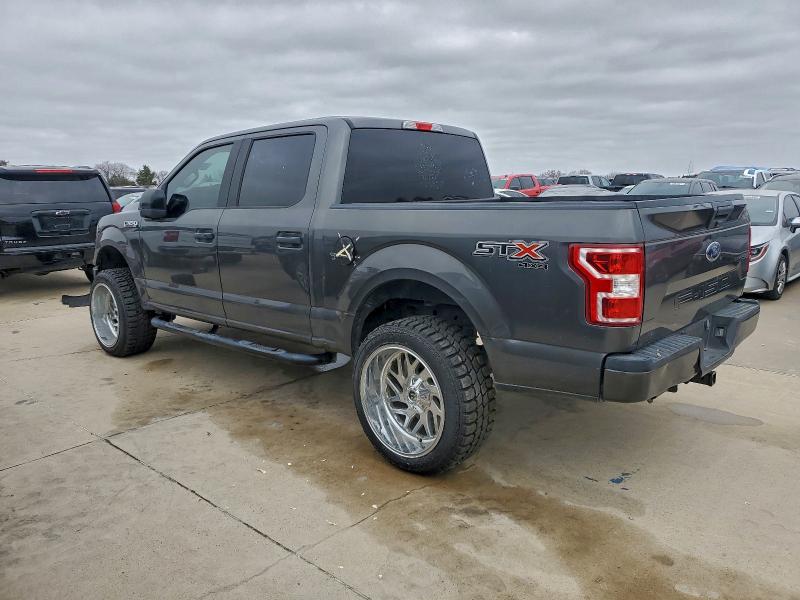 Фото 2 - FORD F-150