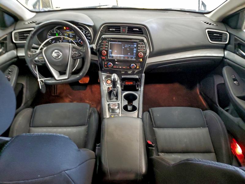 Фото 8 - NISSAN MAXIMA