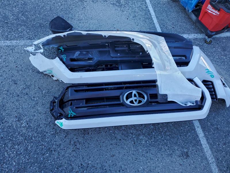 Фото 12 - TOYOTA TACOMA