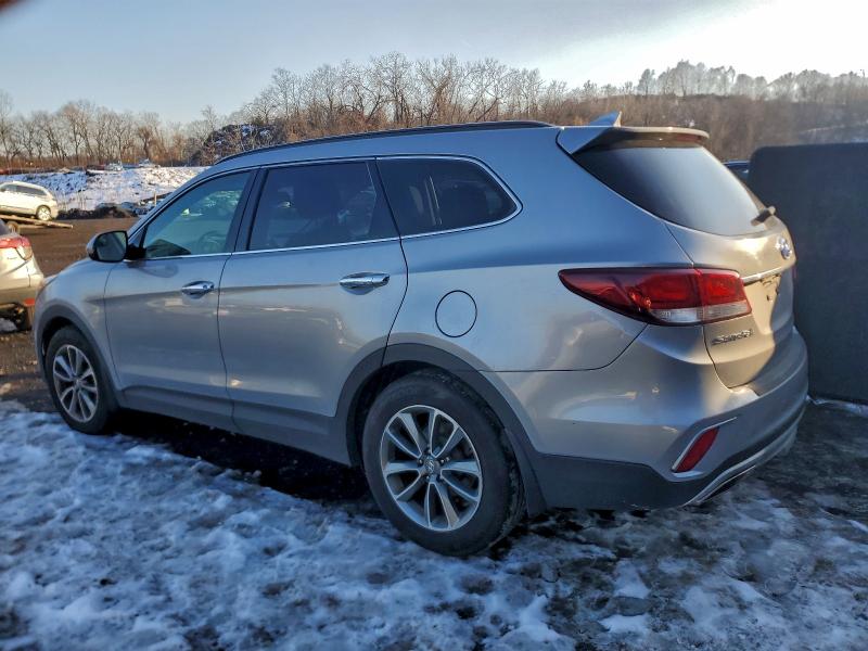 Фото 2 - HYUNDAI SANTA FE