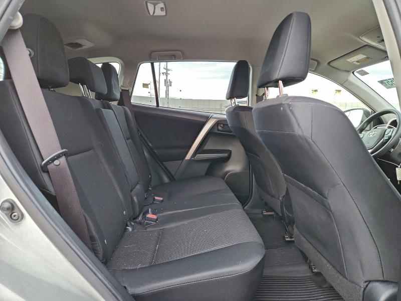 Фото 11 - TOYOTA RAV4