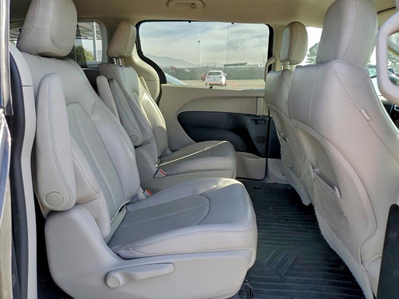 Фото 11 - CHRYSLER PACIFICA