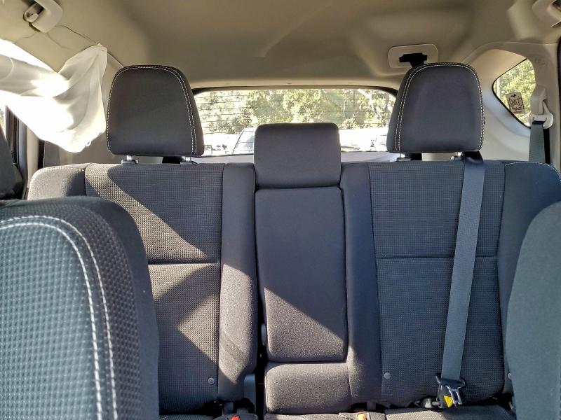 Фото 10 - TOYOTA RAV4