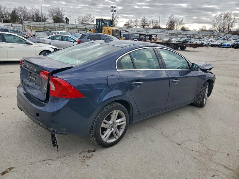 Фото 3 - VOLVO S60