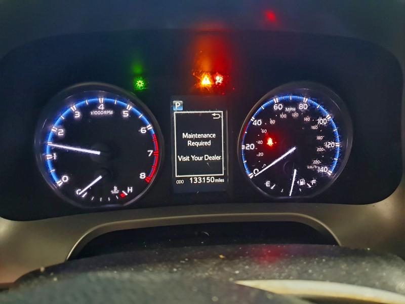 Фото 9 - TOYOTA RAV4