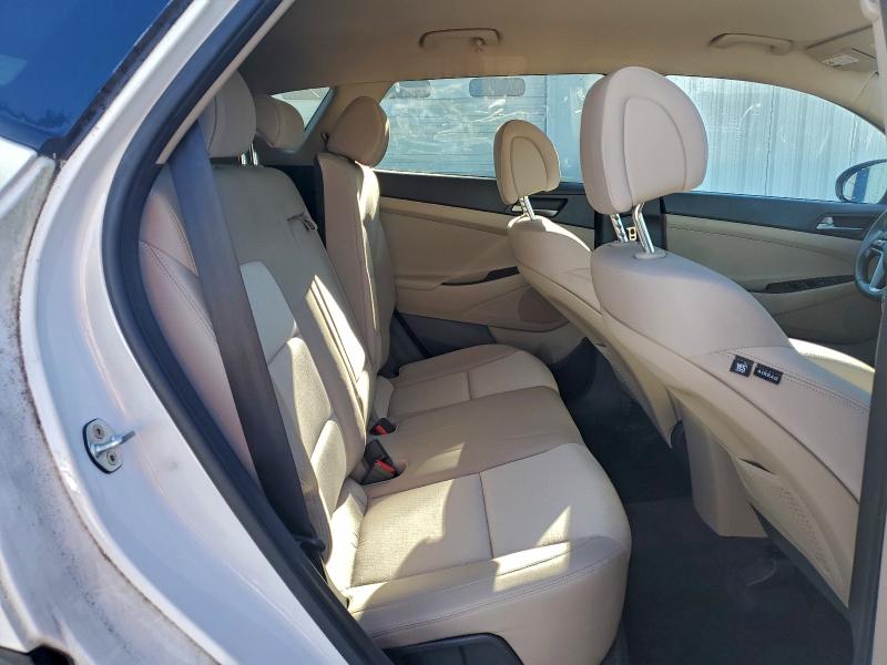 Фото 11 - HYUNDAI TUCSON