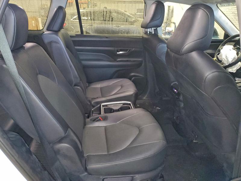 TOYOTA GRAND HIGH 2025 VIN 5TDAAAA58SS030123