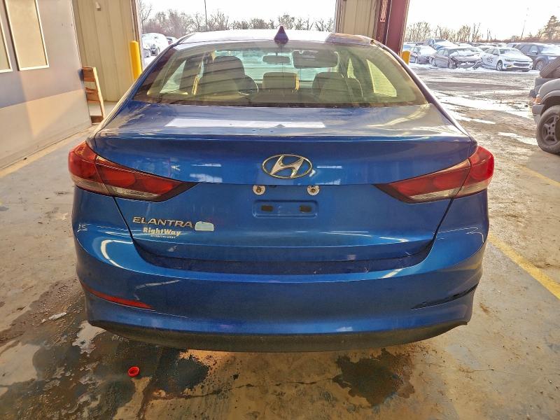 Фото 6 - HYUNDAI ELANTRA