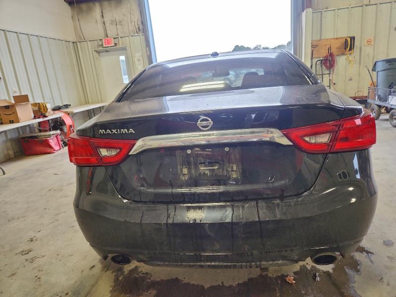 Фото 6 - NISSAN MAXIMA