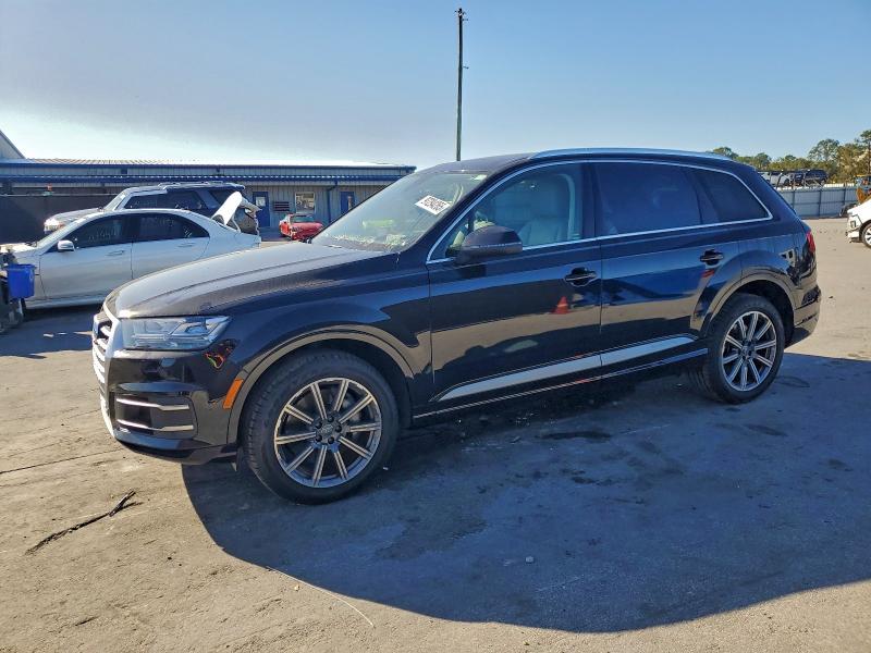 Фото 1 - AUDI Q7