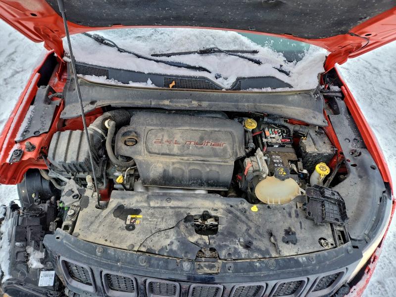 Фото 12 - JEEP COMPASS