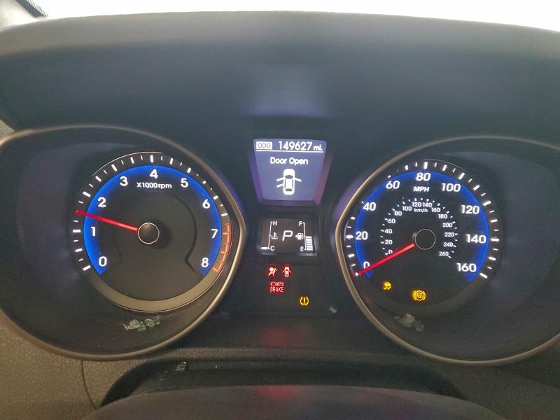 Фото 9 - HYUNDAI ELANTRA