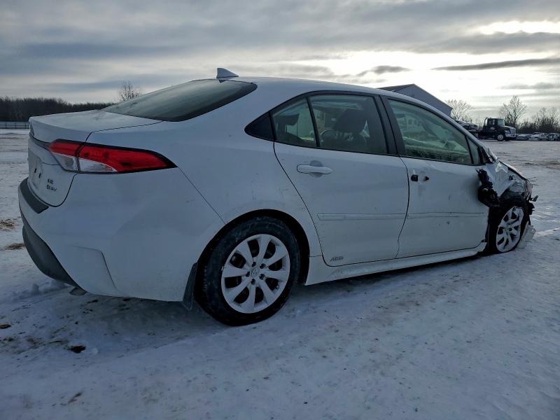 Фото 3 - TOYOTA COROLLA