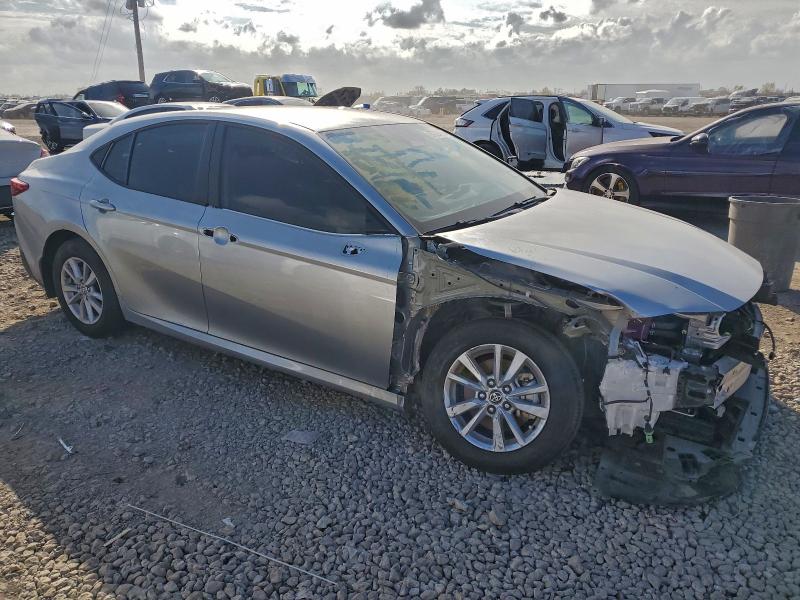 Фото 4 - TOYOTA CAMRY