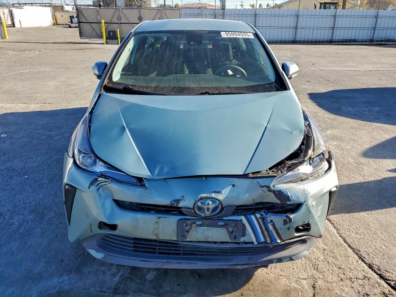 Фото 5 - TOYOTA PRIUS