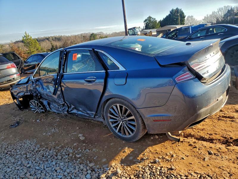 Фото 2 - LINCOLN MKZ
