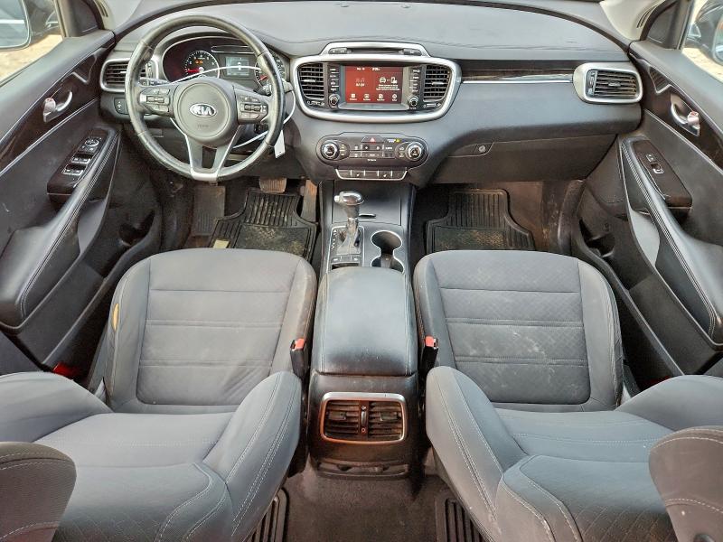 Фото 8 - KIA SORENTO