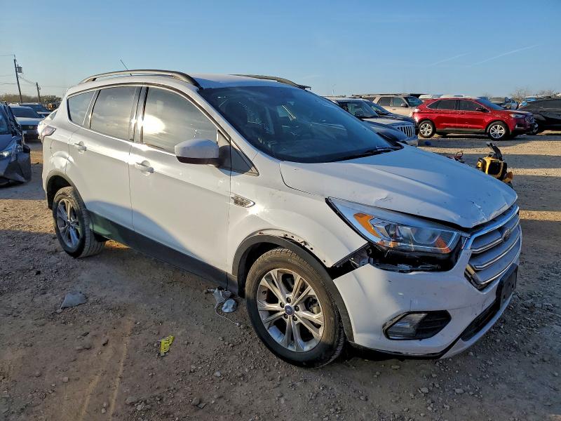 Фото 4 - FORD ESCAPE