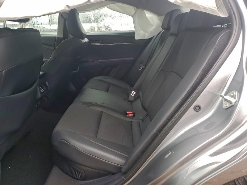 Фото 10 - TOYOTA CAMRY