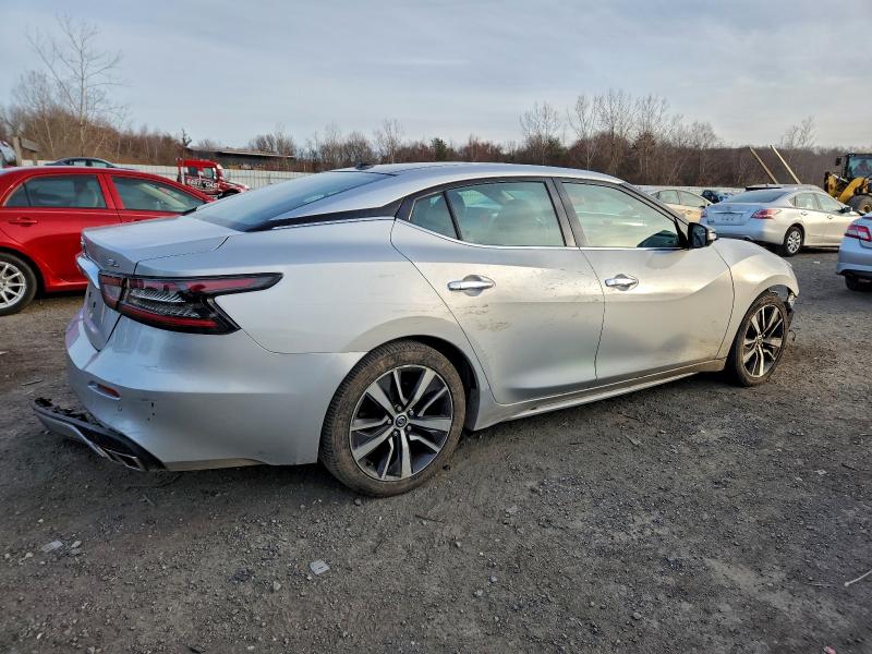 Фото 3 - NISSAN MAXIMA
