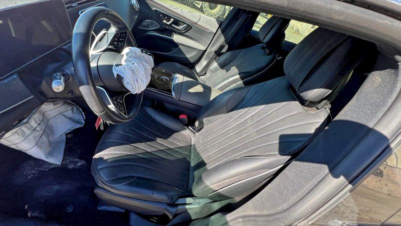 Фото 7 - MERCEDES-BENZ EQS SEDAN