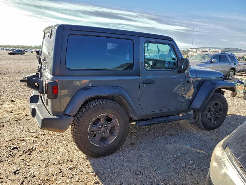 Фото 3 - JEEP WRANGLER