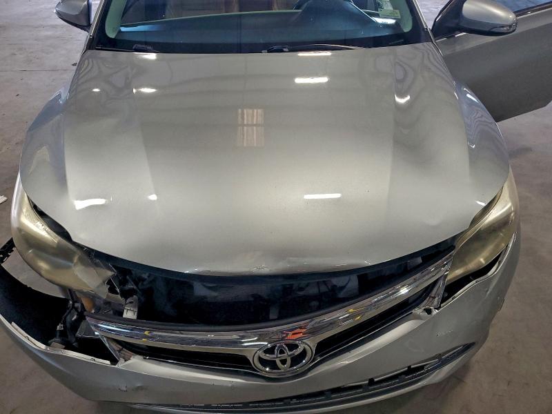 Фото 11 - TOYOTA AVALON