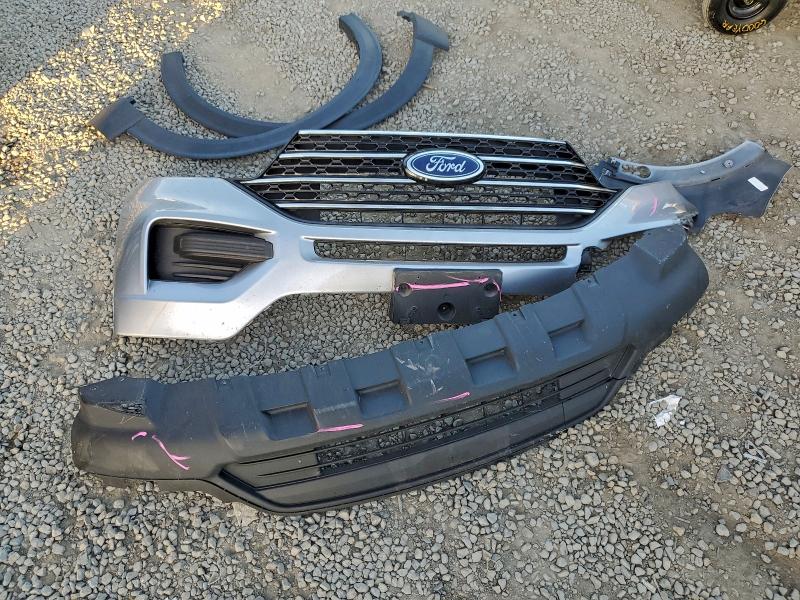 Фото 13 - FORD EXPLORER