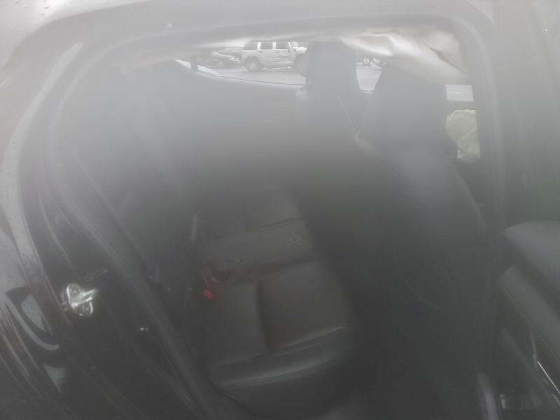 Фото 10 - MAZDA 3