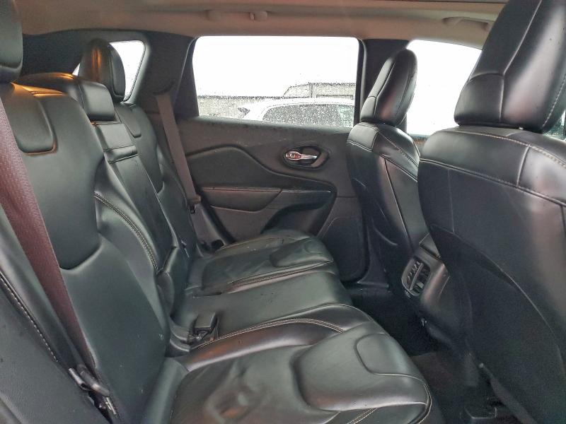 Фото 11 - JEEP GRAND CHER