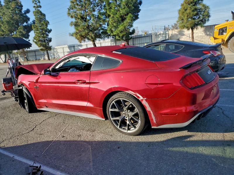 Фото 2 - FORD MUSTANG