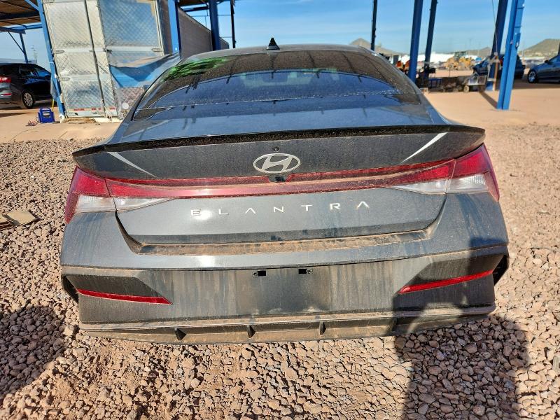 Фото 6 - HYUNDAI ELANTRA