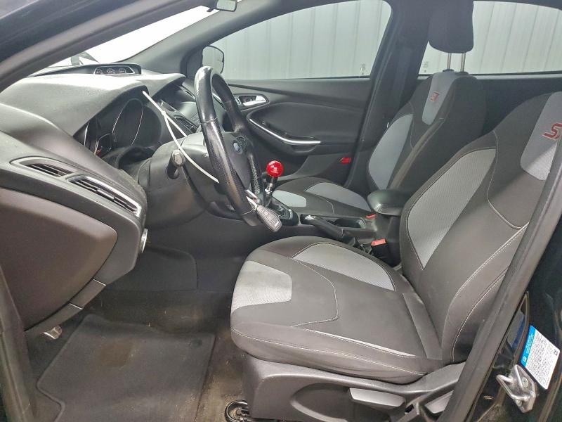 Фото 7 - FORD FOCUS