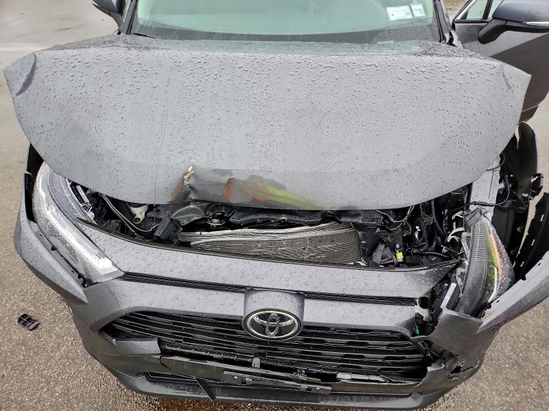 Фото 12 - TOYOTA RAV4