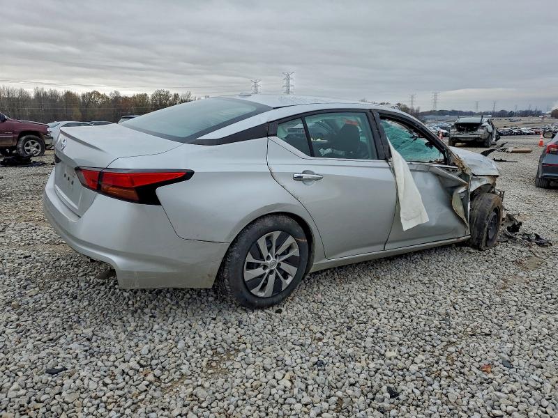 Фото 3 - NISSAN ALTIMA